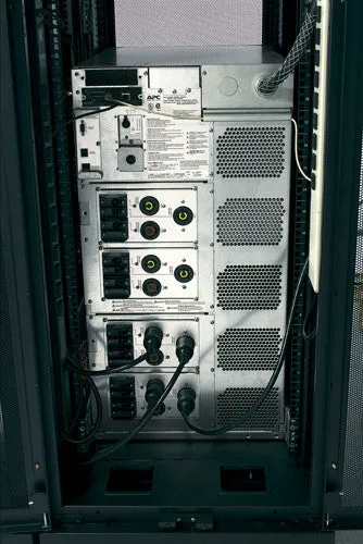 APC Symmetra LX 16kVA Scalable to 16kVA N 1 RM, 220/230/240V or 380/400/415V SYA16K16RMI
