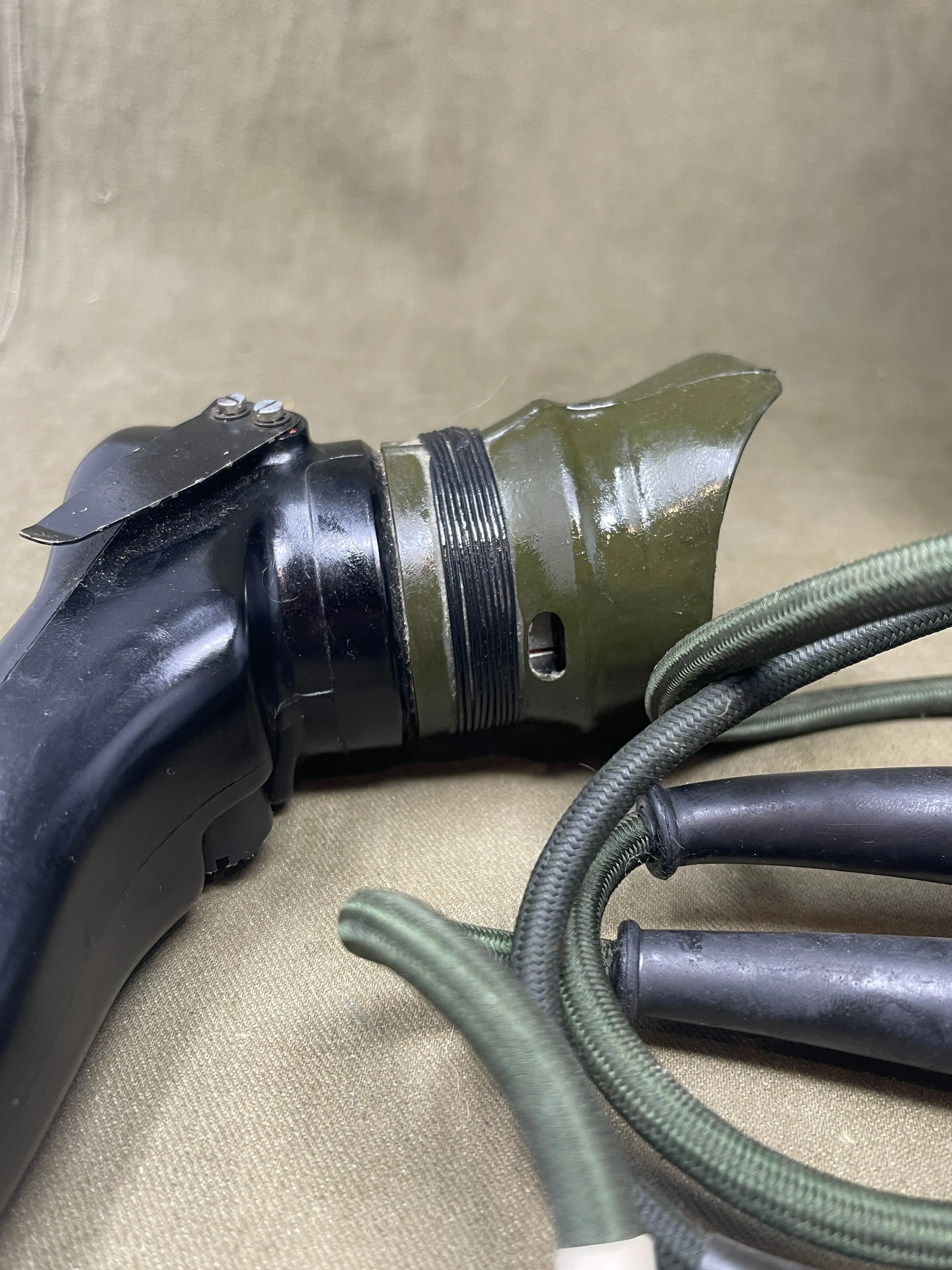 British Army, c1960, Larkspur A41 Tank Commanders Communications Headset and Handheld push-to-talk (PTT) Microphone
