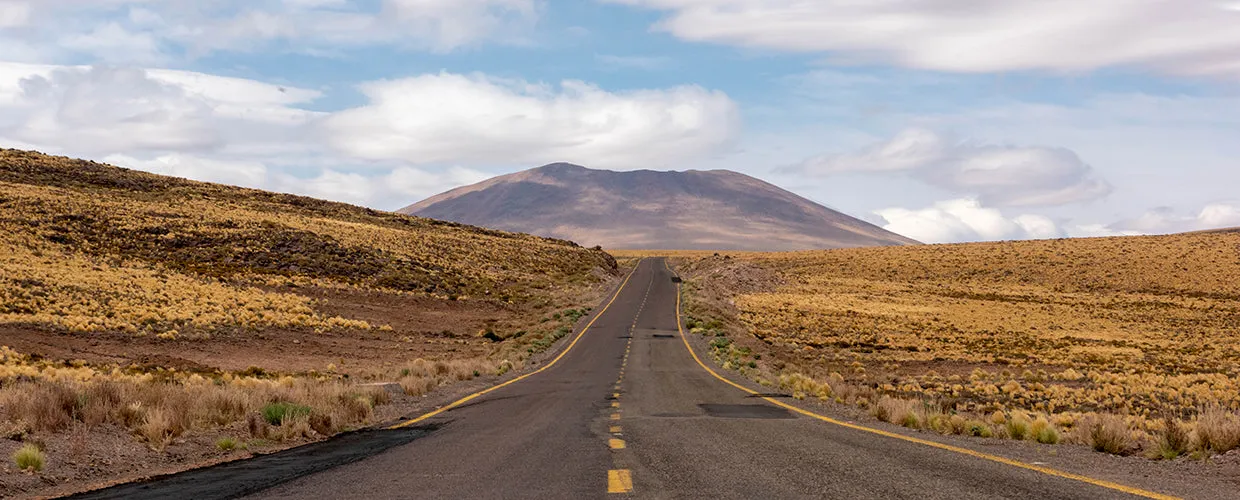 LSM   Explora Experience: Atacama Desert & Uyuni Salt Flats Recce from May 4 - 12, 2025