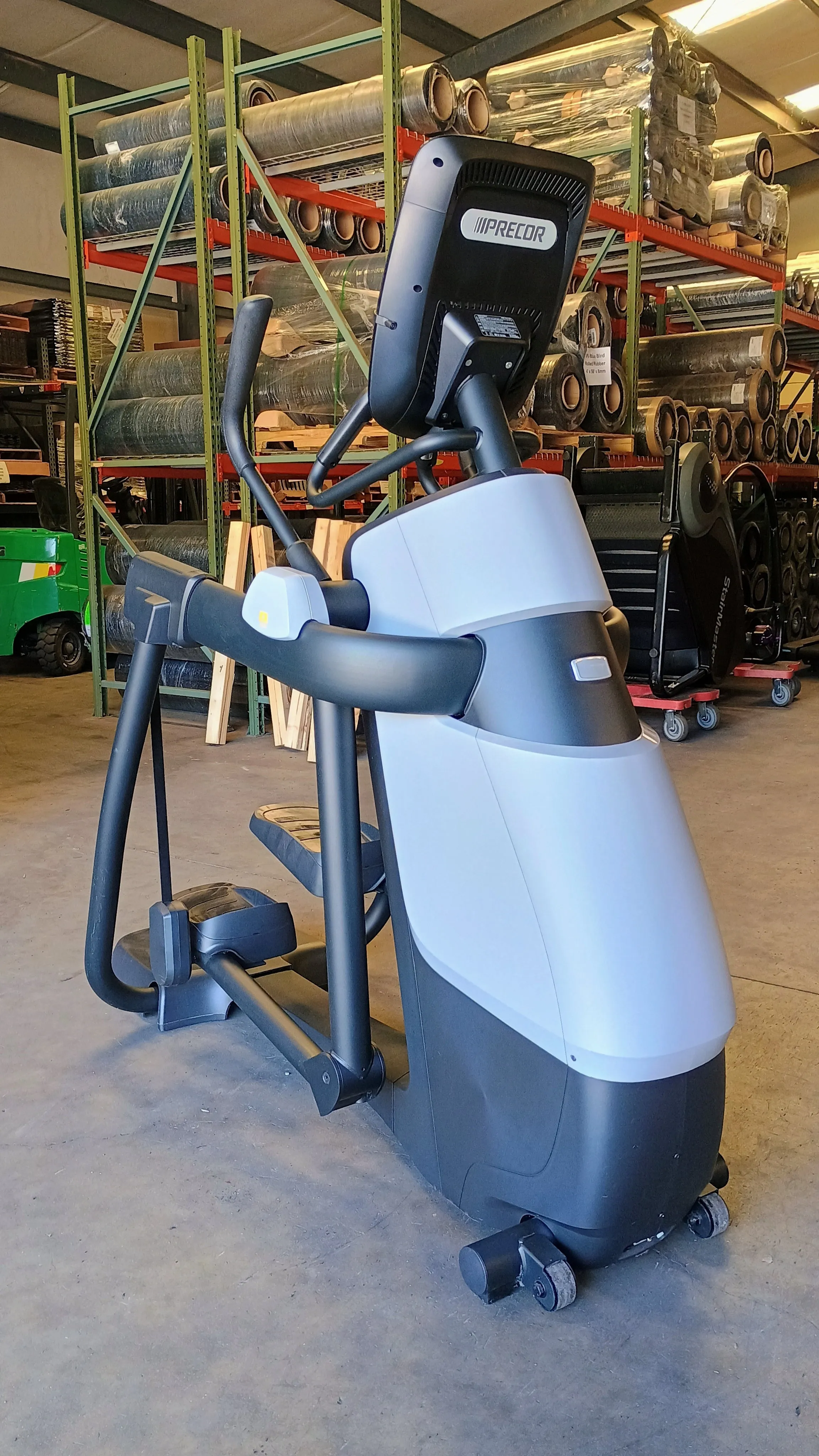Precor AMT 12 885-865-835-783-763-733 w/ P82 Console (USED)