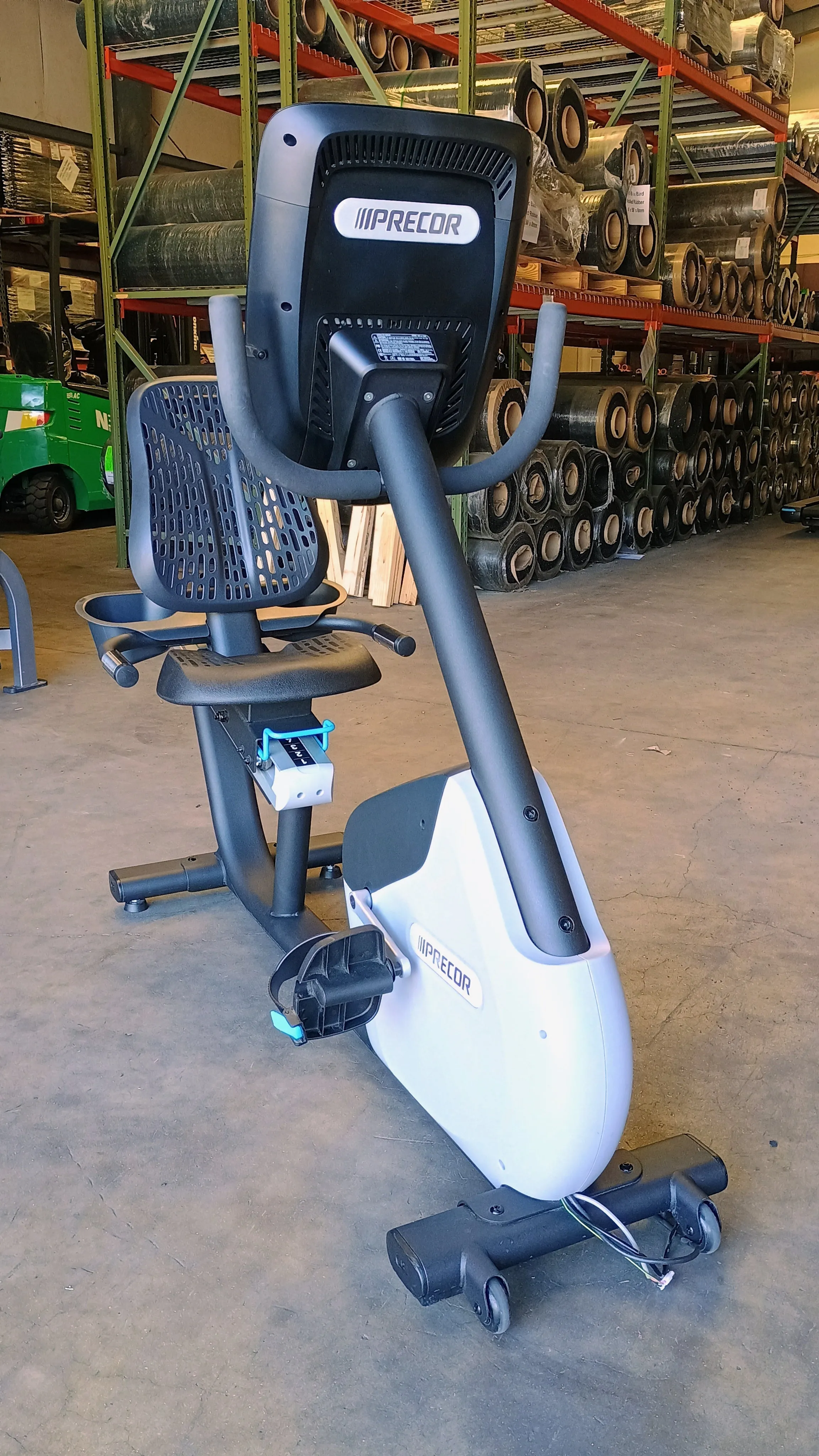 Precor RBK Recumbent Bike 685-665-635 w/ P82 Console (USED)