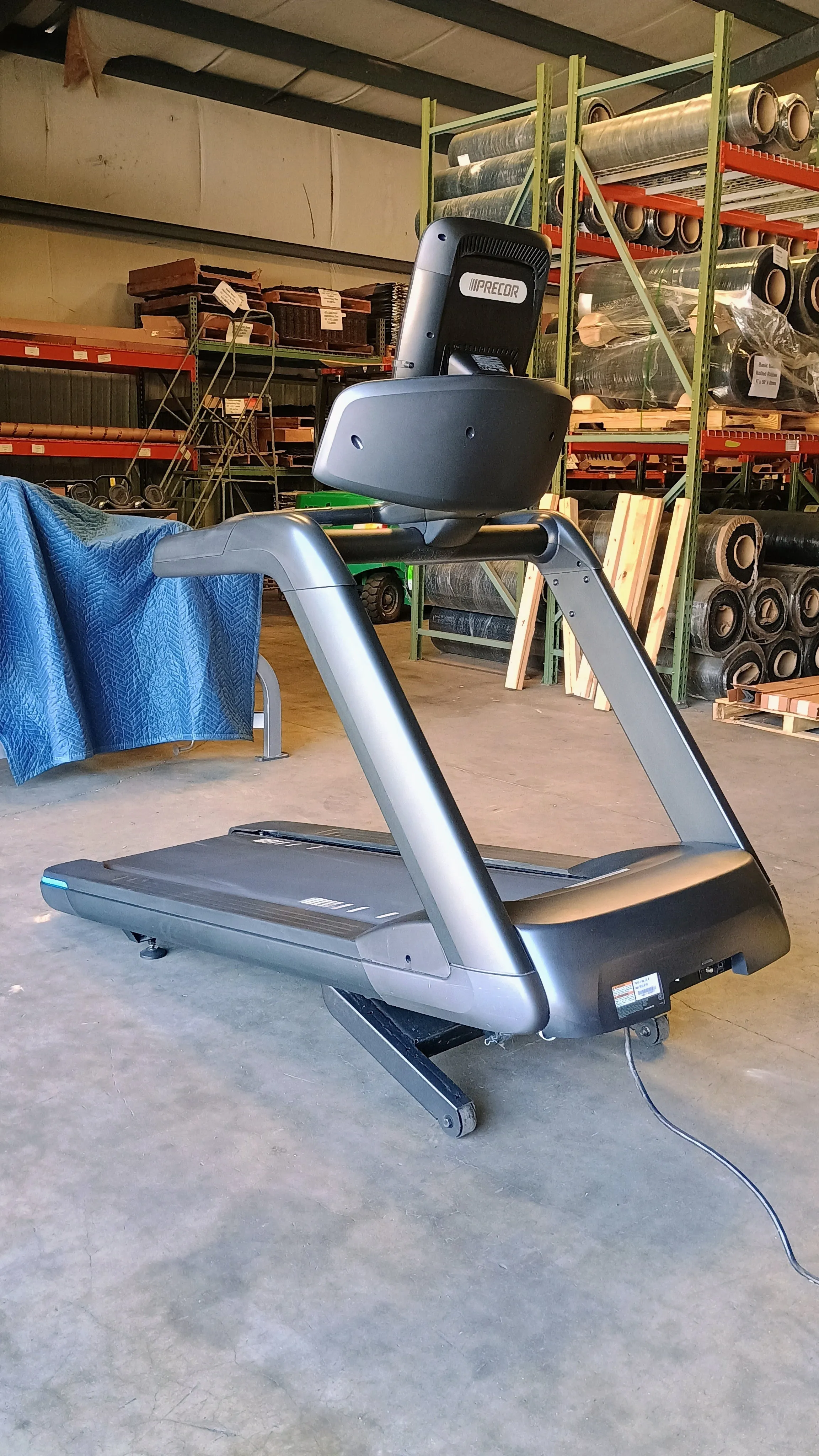 Precor Treadmill TRM 631- 661-681 w/ P82 Console (USED)