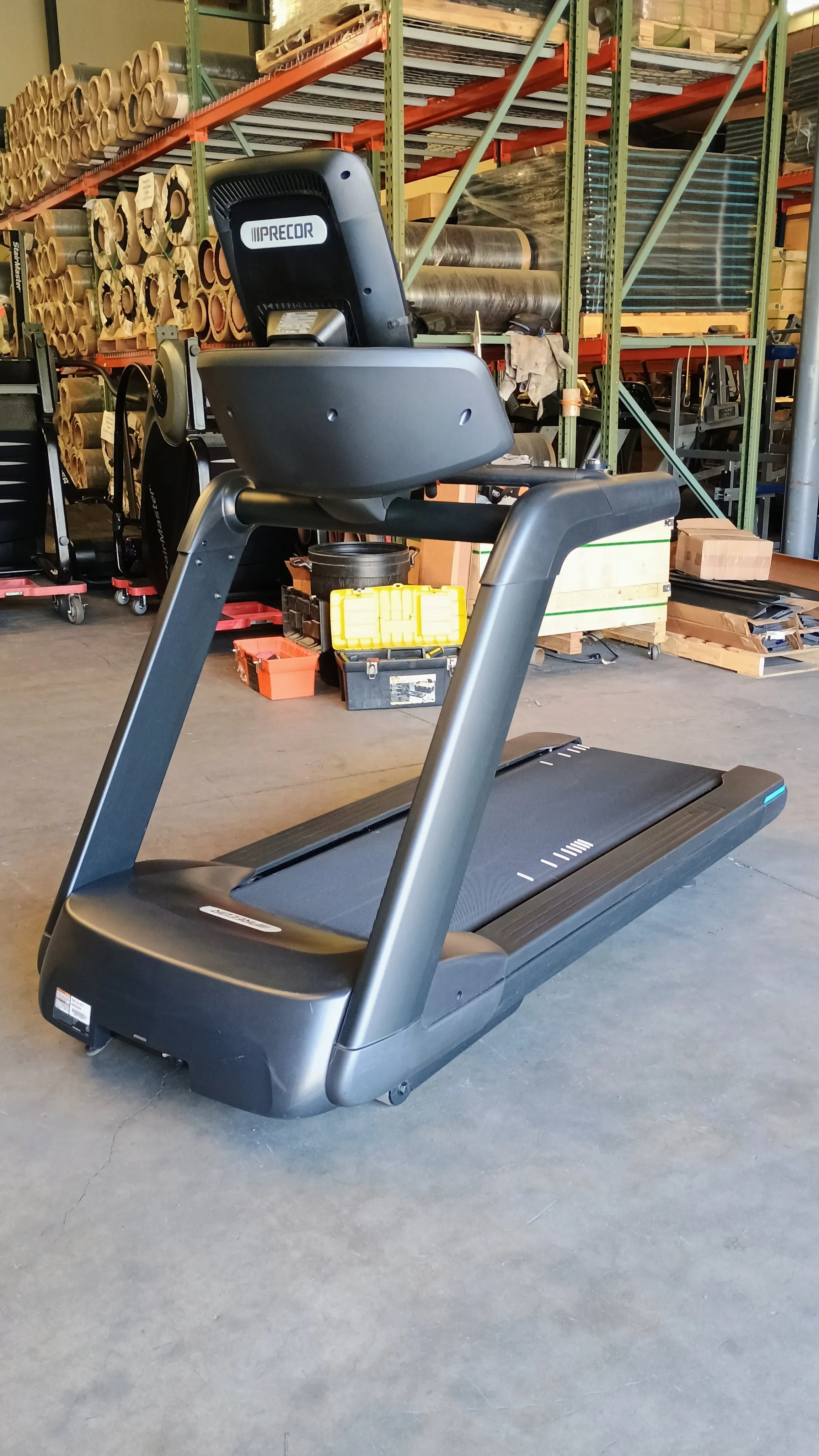 Precor Treadmill TRM 631- 661-681 w/ P82 Console (USED)